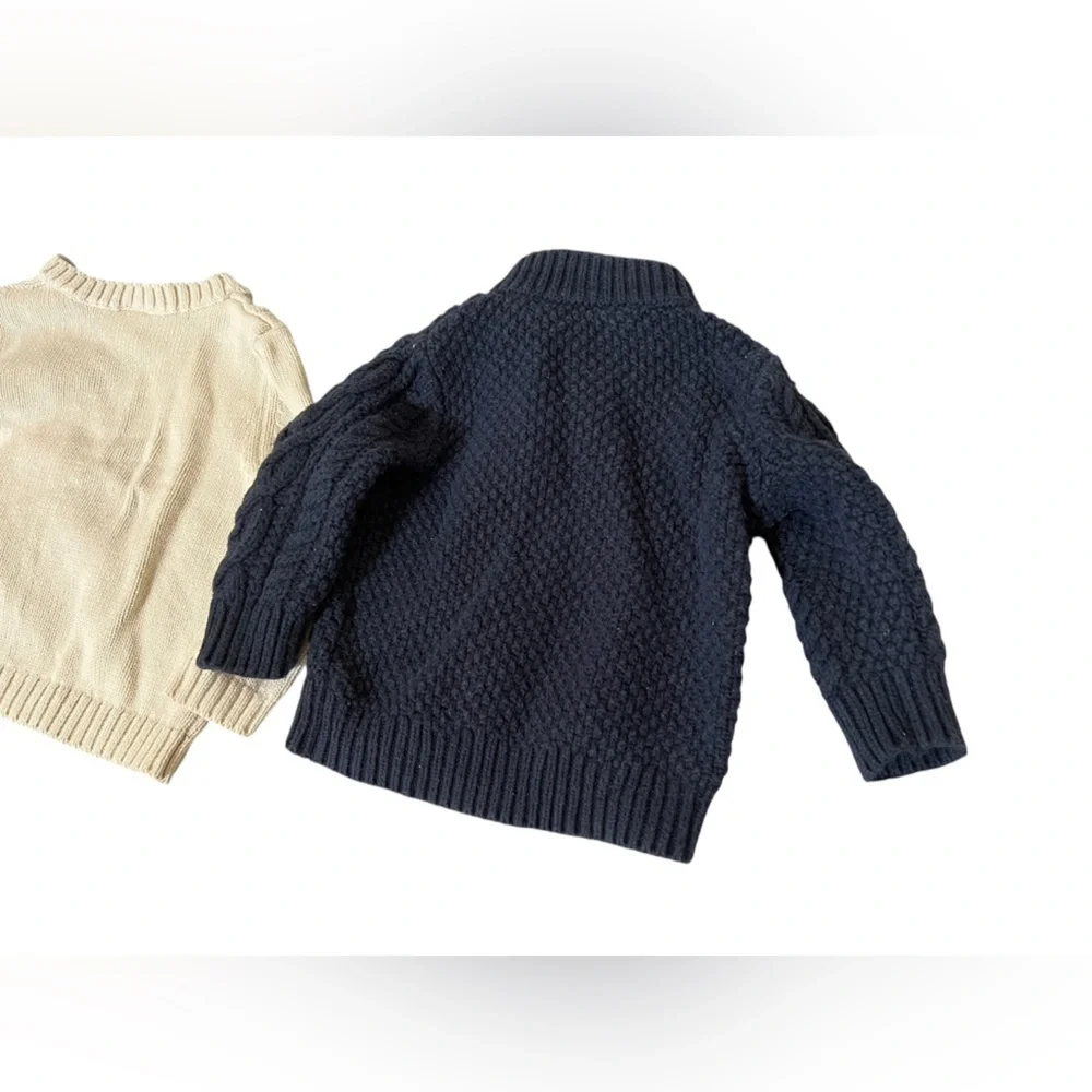 2 cable-knit sweaters 12months (blue) & 18 months (white) Gap & Gymboree